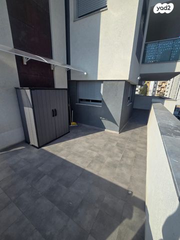 דירה, נס הרים, קרית שלום, תל אביב יפו