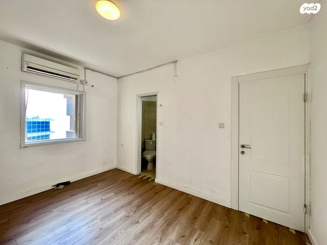 דירה, שדרות ניצה 22, צפון מערב מרכז העיר, נתניה