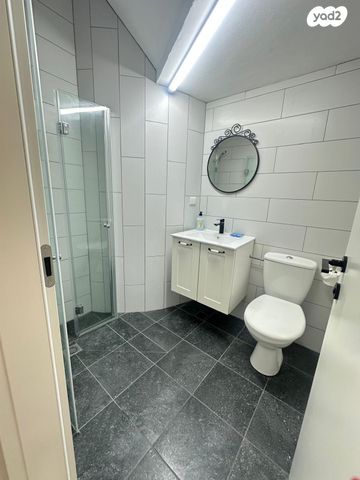 יחידת דיור, אלונים, שוהם