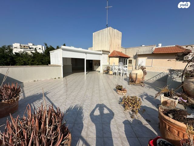 גג/ פנטהאוז, נוף הכרמל 19, בית וגן, קרית אתא