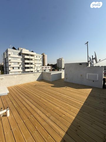 גג/ פנטהאוז, עמישב 22, תל חיים, תל אביב יפו
