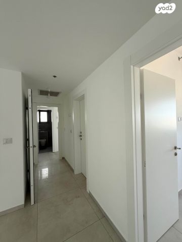 דירה, ירמיהו הלפרין 8, מרכז העיר דרום, נתניה