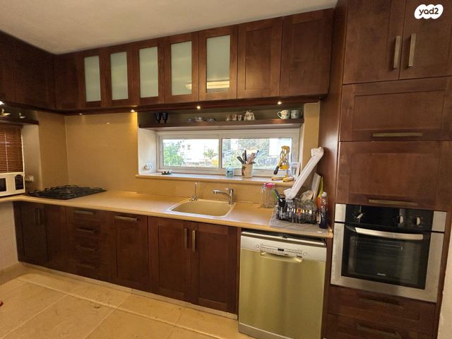 יחידת דיור, המושבה, זכרון יעקב