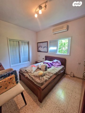 דירה, כצנלסון, פועלי הרכבת, גבעתיים