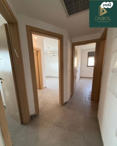 דירה, בנארי יצחק, רחובות החדשה, רחובות