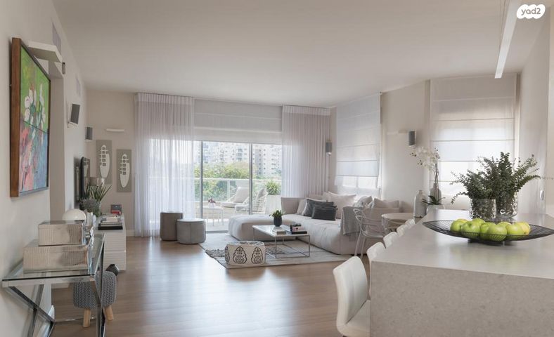 דירה, נווה גן, רמת השרון