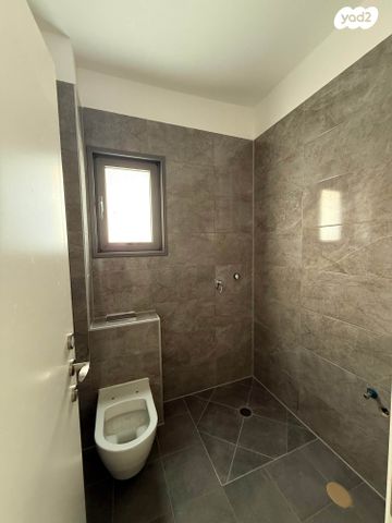 דירה, ירמיהו הלפרין 8, מרכז העיר דרום, נתניה