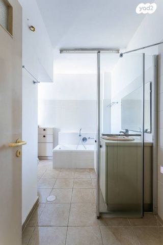 דירה, הרב הרצוג, תל גנים, גבעתיים