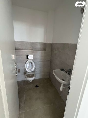 גג/ פנטהאוז, משה וילנסקי, נווה זמר, רעננה