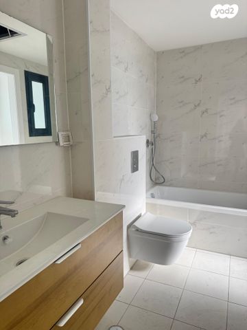 דירה, אוסישקין, מרכז העיר דרום, נתניה