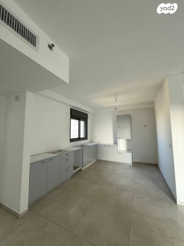 דירה, ירמיהו הלפרין 8, מרכז העיר דרום, נתניה