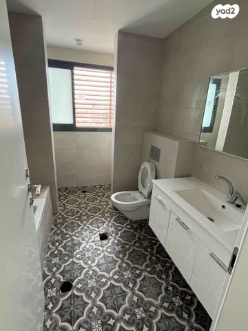 גג/ פנטהאוז, משה וילנסקי, נווה זמר, רעננה