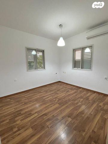 דירה, ההגנה 9, ביאליק דרום, קרית ביאליק