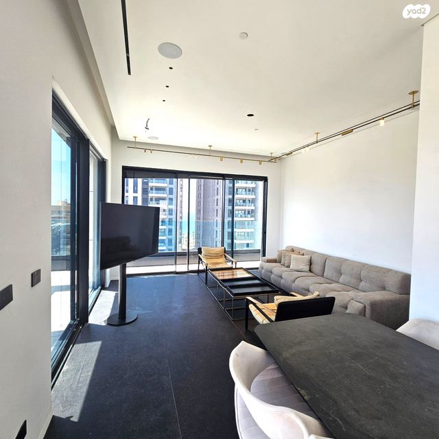 גג/ פנטהאוז, ירושלים, רוטשילד עצמאות, בת ים