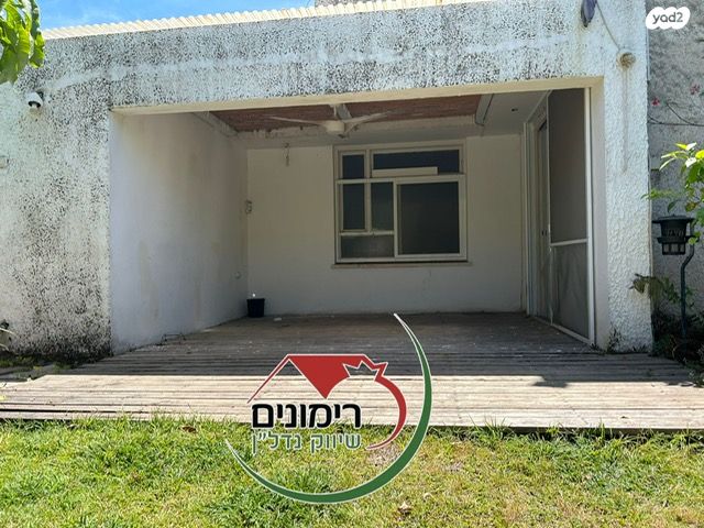 בית פרטי/ קוטג', קרן היסוד, רמת השרון