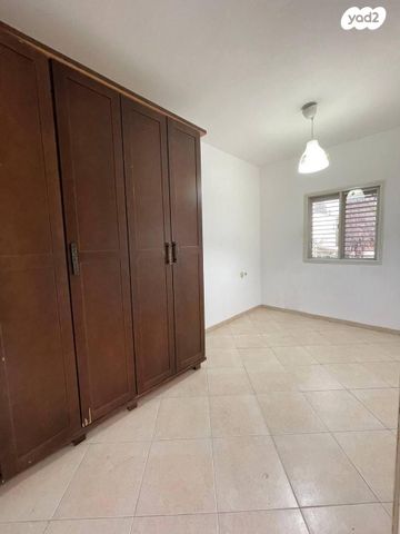 דירה, ההגנה 9, ביאליק דרום, קרית ביאליק