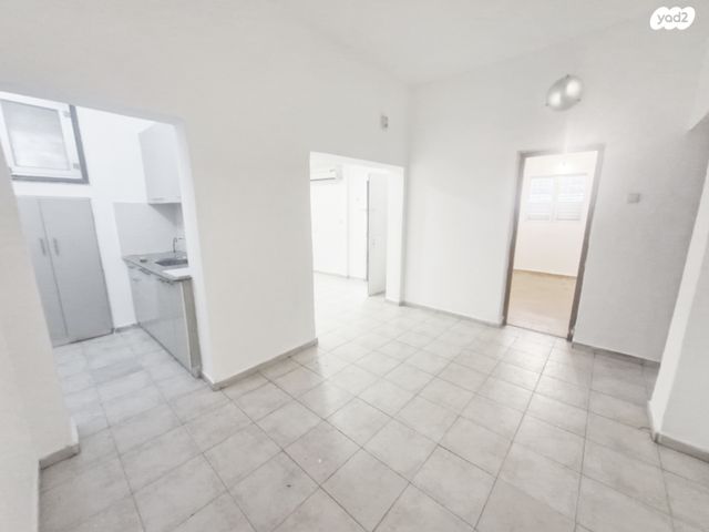 דירת גן, מורדי הגטאות 7, יד אליהו, תל אביב יפו