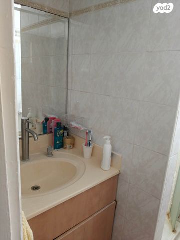 דירה, דב פרידמן, שכונת הראשונים, רמת גן