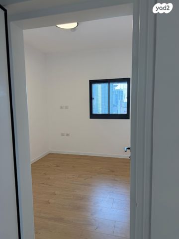 דירה, תוצרת הארץ, נחלת יצחק, תל אביב יפו