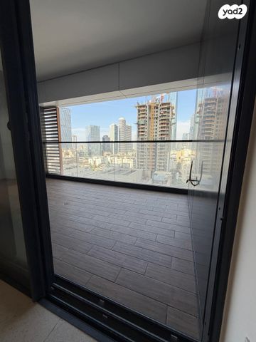 דירה, תוצרת הארץ, נחלת יצחק, תל אביב יפו