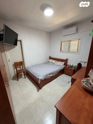 דירה, דב הוז, כפר גנים א, פתח תקווה