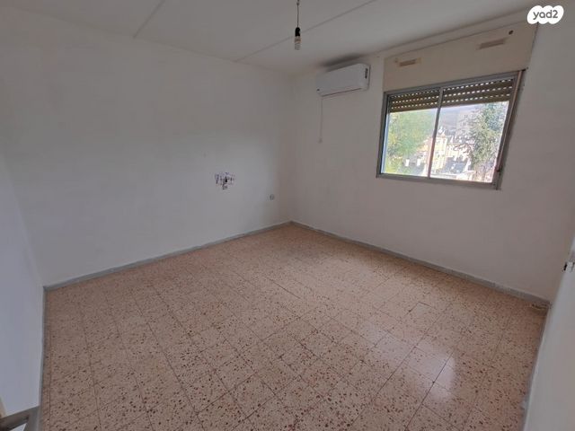 דירה, אשכול, כרמיאל