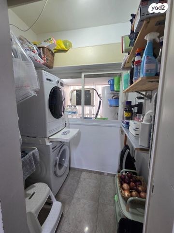 דירה, לח"י 42, הפרפר, קרית ביאליק