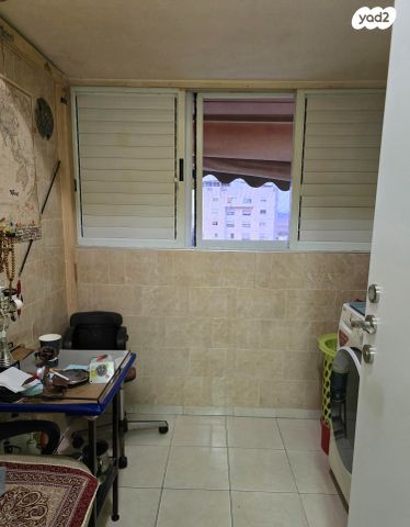 דירה, חללי אגוז, גני אביב, לוד