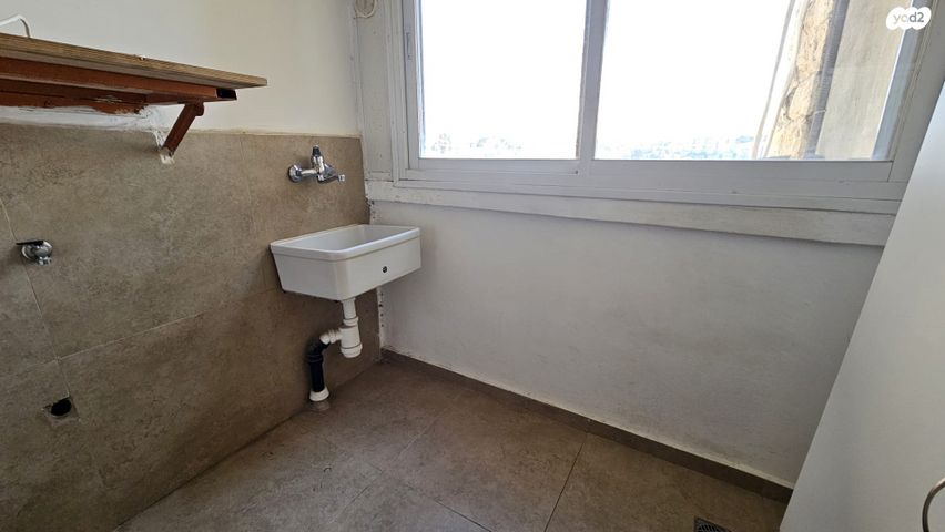 דירה, הרב חיים הלר, גבעת מרדכי, ירושלים