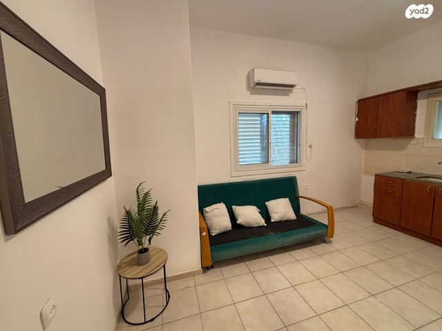 ארלוזורוב 100