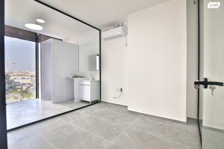 משרדים, שושנה דמארי, משכנות האומנים, קרית מוצקין