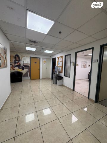 מבני תעשיה, המלאכה 13, אזור תעשיה צפון, לוד