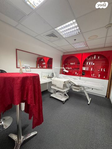 מבני תעשיה, המלאכה 13, אזור תעשיה צפון, לוד