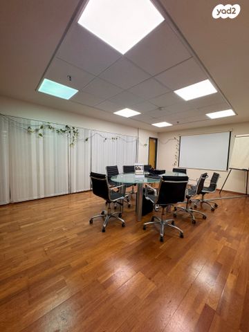 מבני תעשיה, המלאכה 13, אזור תעשיה צפון, לוד