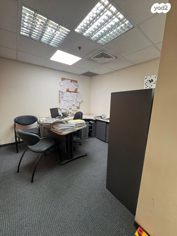 מבני תעשיה, המלאכה 13, אזור תעשיה צפון, לוד