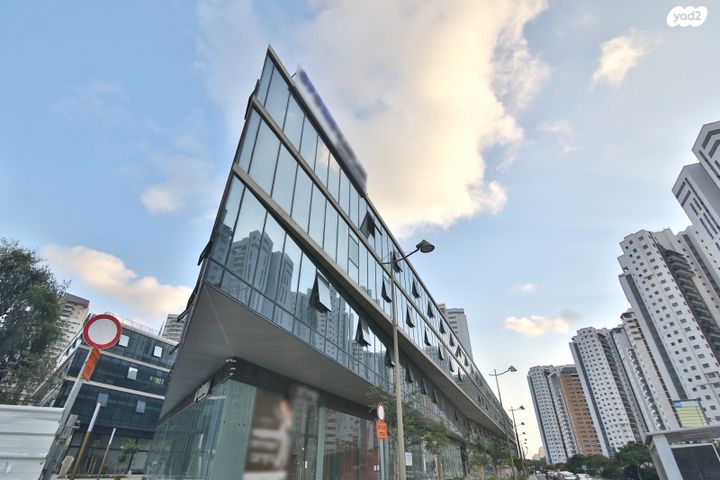 משרדים, שושנה דמארי, משכנות האומנים, קרית מוצקין