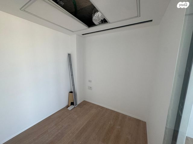 משרדים, מב"ת מערב, אזור תעשייה חדש, ראשון לציון