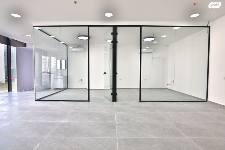 משרדים, שושנה דמארי, משכנות האומנים, קרית מוצקין