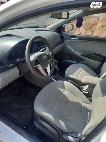 יונדאי אקסנט i25