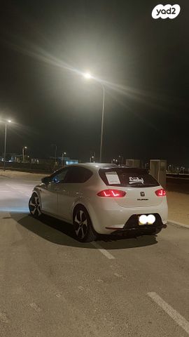 מודעת רכב סיאט לאון