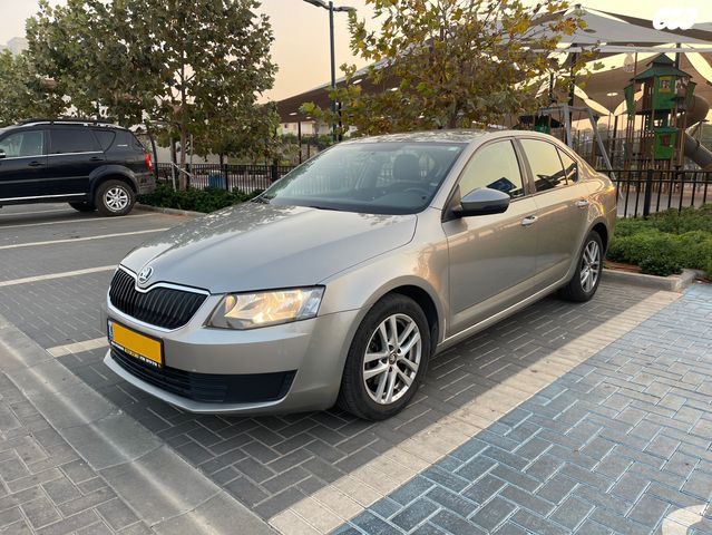 סקודה אוקטביה