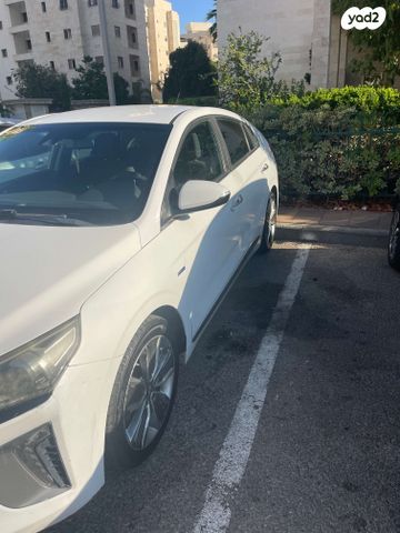 יונדאי איוניק