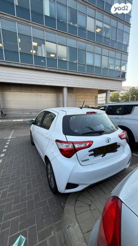 טויוטה יאריס