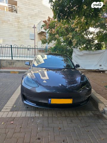 טסלה מודל 3