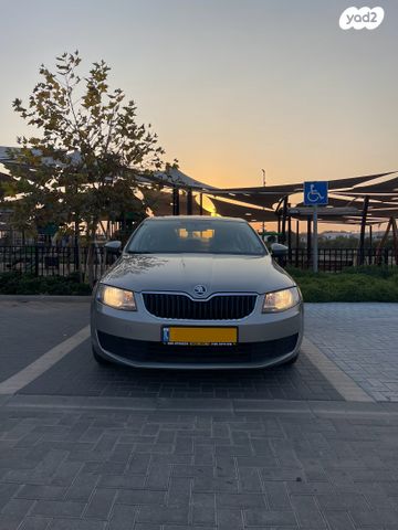 סקודה אוקטביה