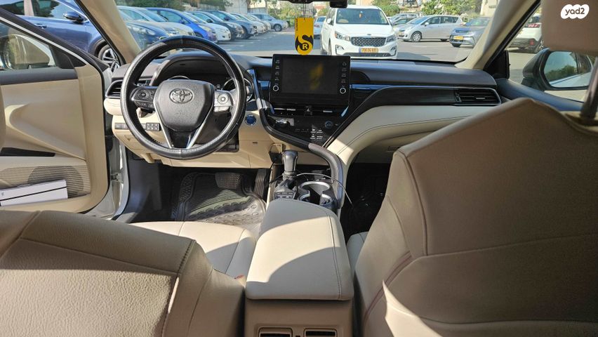 טויוטה קאמרי