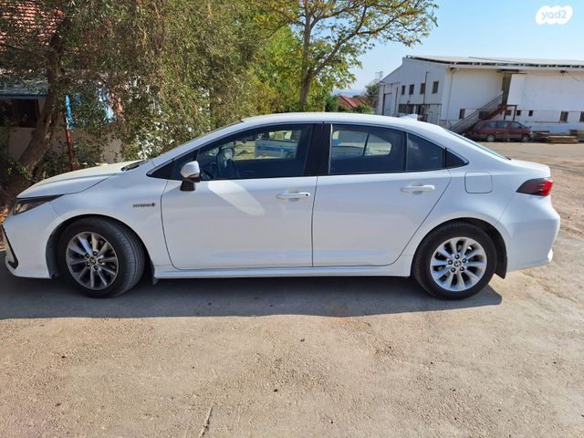 מודעת רכב טויוטה קורולה