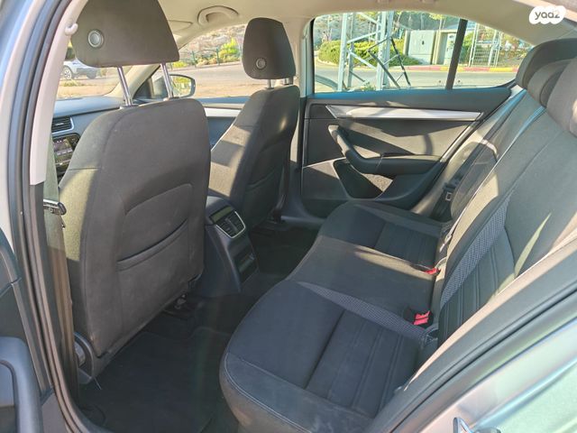 סקודה אוקטביה