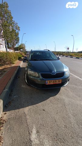 סקודה אוקטביה 