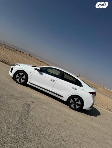 יונדאי איוניק